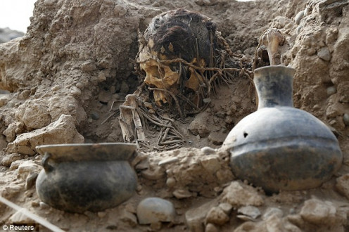 Peruvian Burial Dig