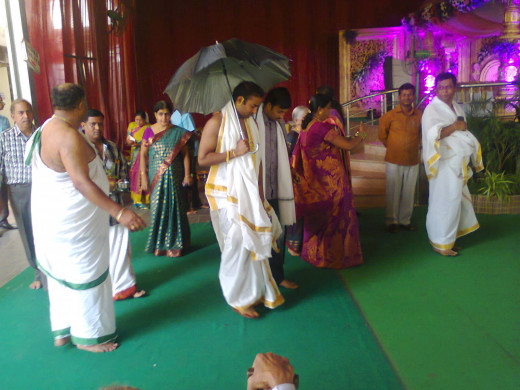 The groom on his Kashi yatra