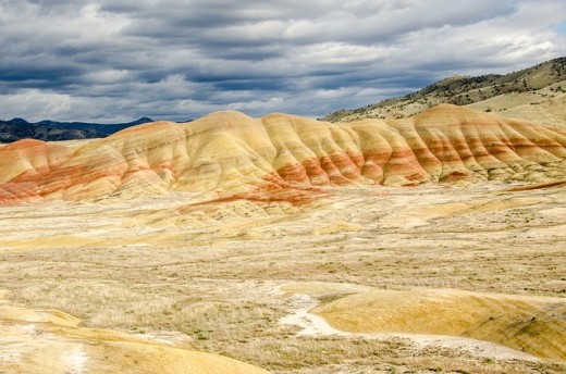 The Painted Hills also decorate Oregon, in addition to the lush greens of the forests.