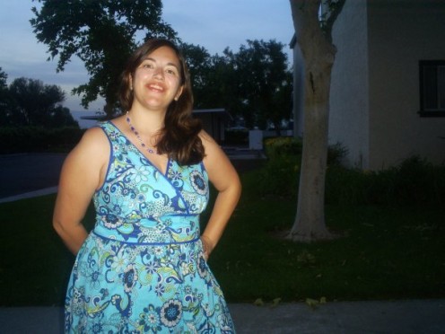 I would not want bra straps showing when wearing a dress like this.