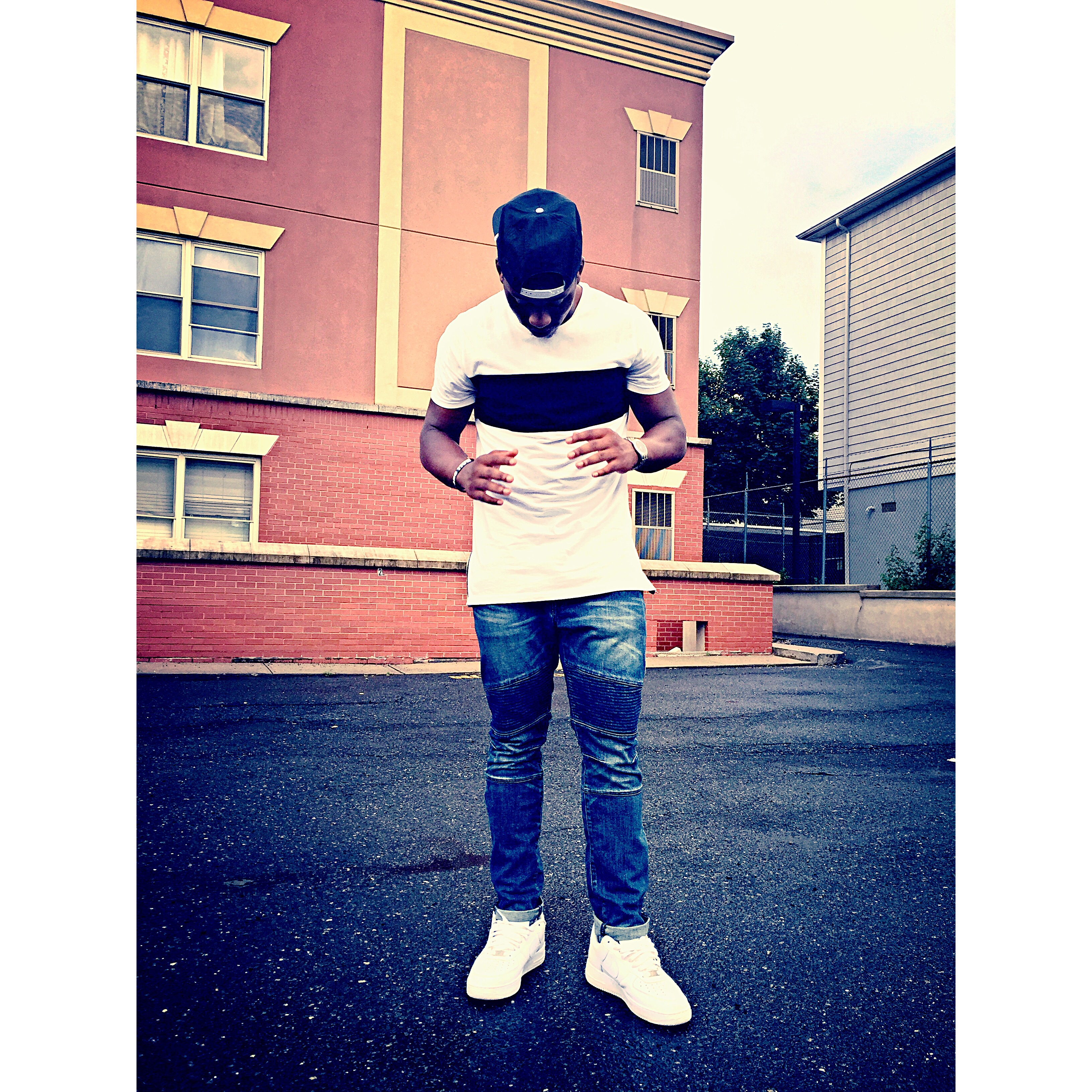 HubPages profile picture for @outfitted