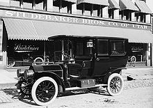 1908 Studebaker limousine