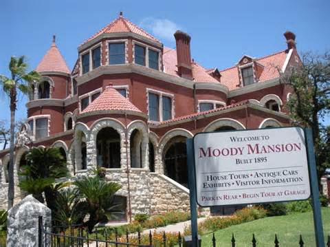 Moody Mansion 