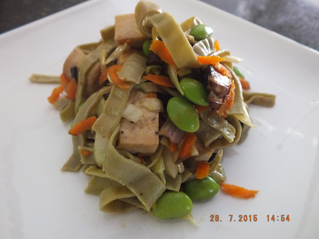 Vegetarian Asian noodles with dipping sauce HubPages