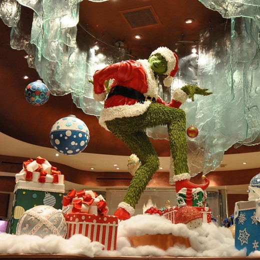 File: The Grinch at Bellagio (337502160). jpg Author: Marco Verch CC-BY-2.0