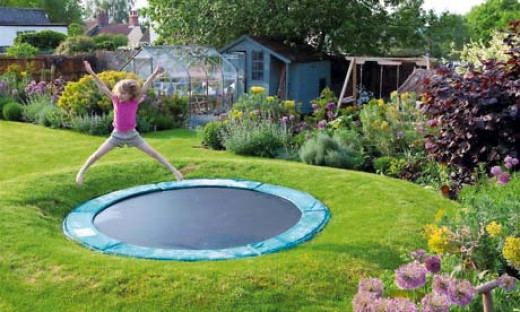 setting up trampoline setting up trampoline