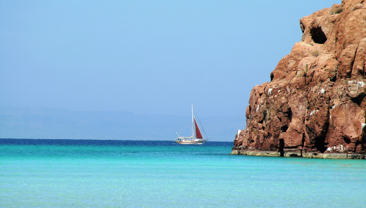 The crystal-blue sea off Isla Espiritu Santo, Bahia De La Paz...