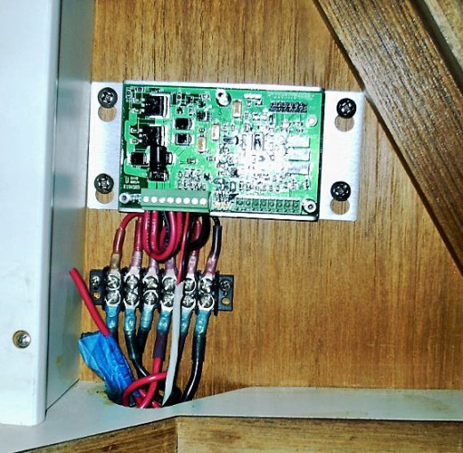 The infamous regulator... there's a lot going on with this!
