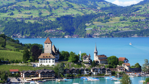 Located in the Heart of Europe, Switzerland has a natural beauty in picture postcard settings. 