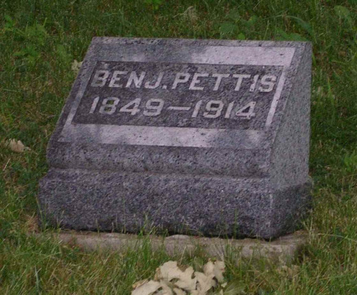 Headstone of Ben J. Pettis, Valley View Cemetery