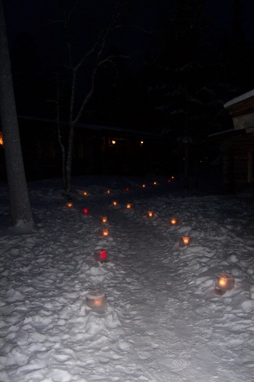 The path to Santa's house (lit by candles held in ice bowls)