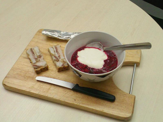 Salo with borscht