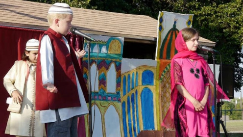 Childrens in mulla-nasruddin play