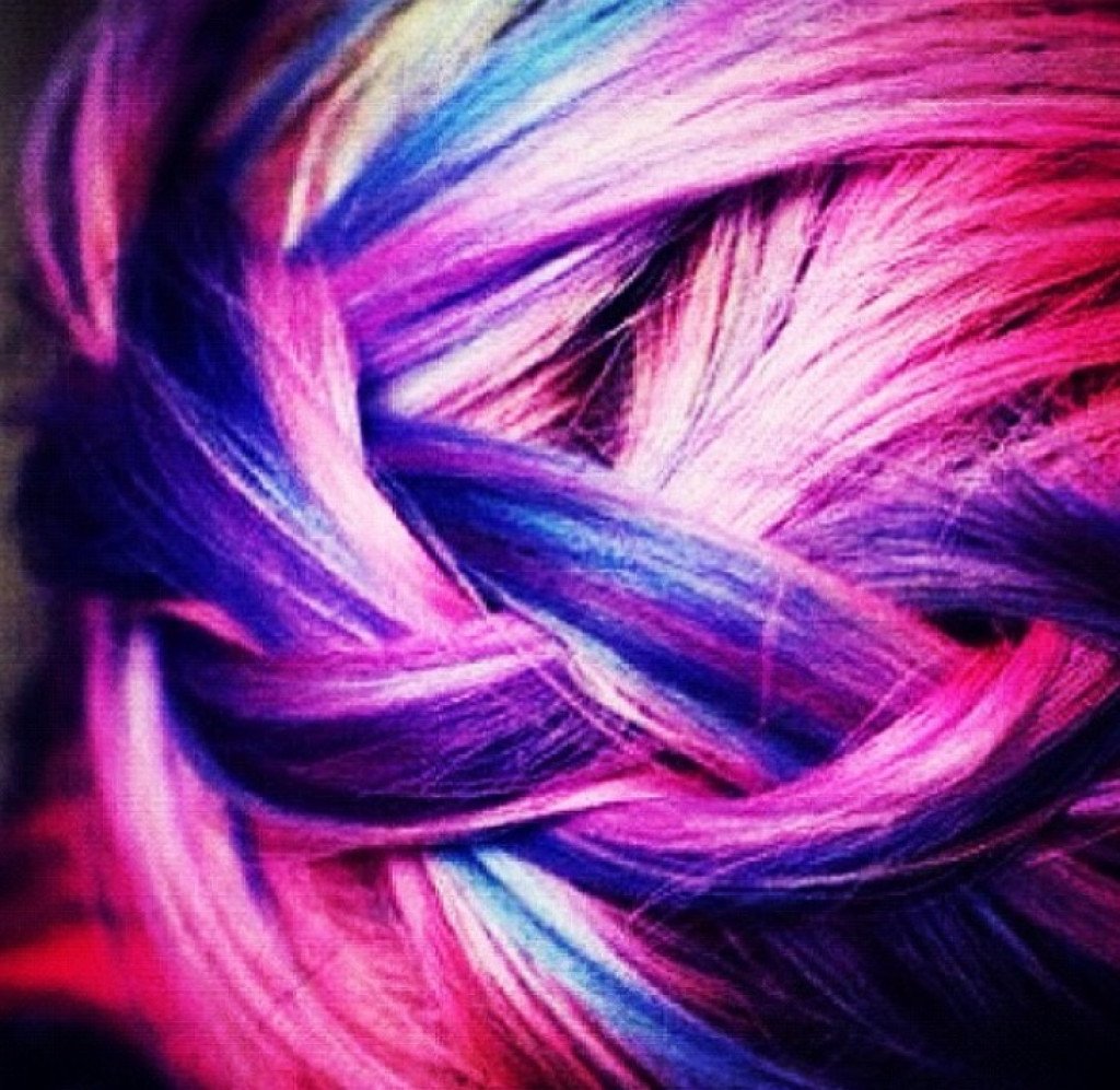 How to Highlight Your Hair Using Hair Chalk | HubPages