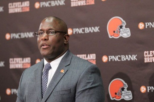 Ray Farmer speaks to the media