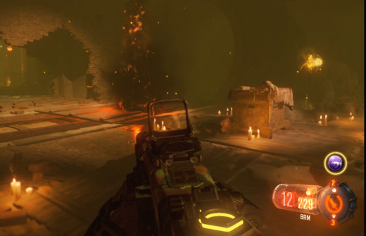 Yellow flying creatures and meatballs appear on special rounds and later in normal rounds.  Yellow flying creatures and meatballs appear on special rounds and later in normal rounds.