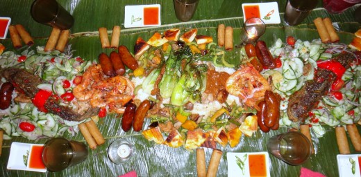 Food Boodle Fight Style, Nonoyborbun Wikimedia Commons