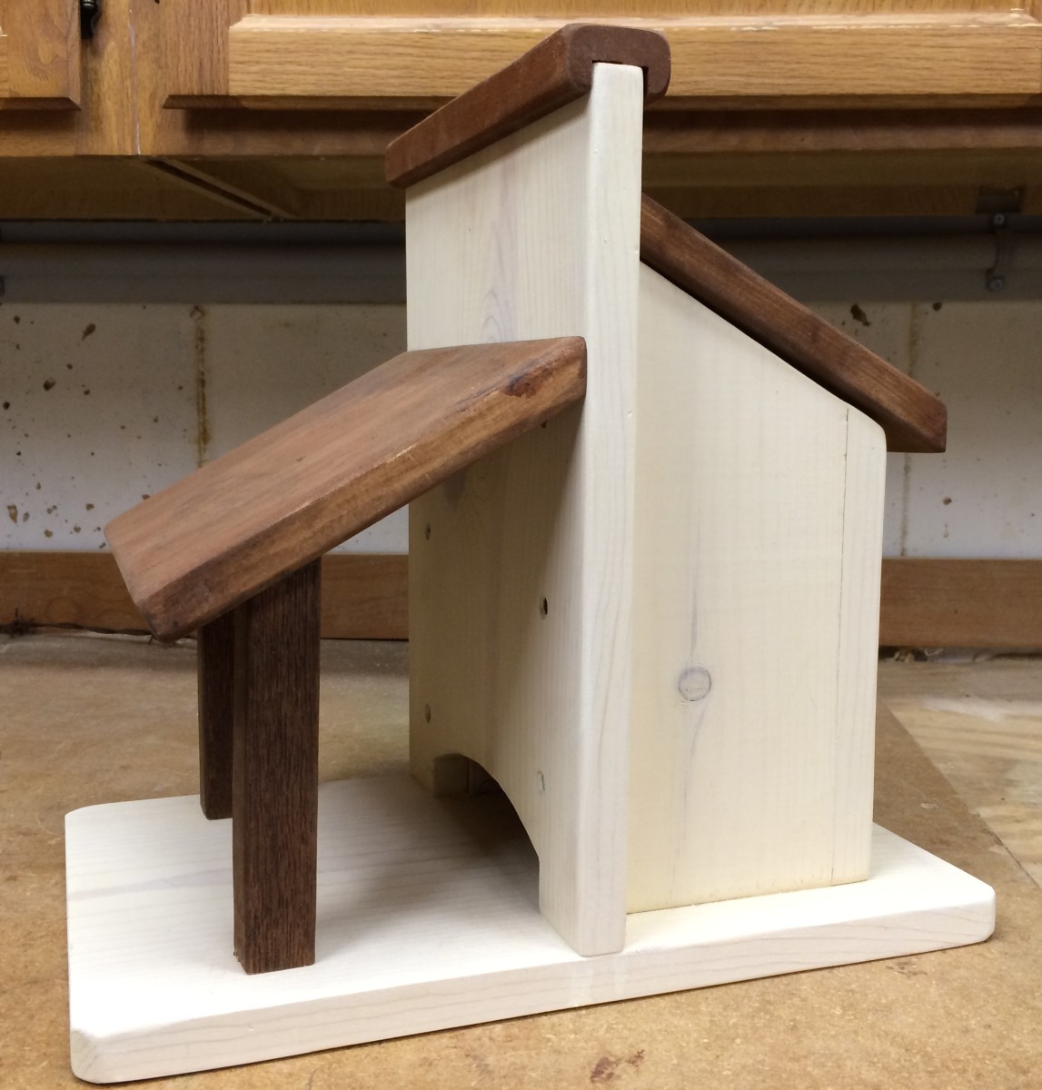DIY Platform Bird Feeder Plans: How to Build a Rustic ...