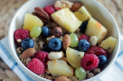 A healthy breakfast bowl.