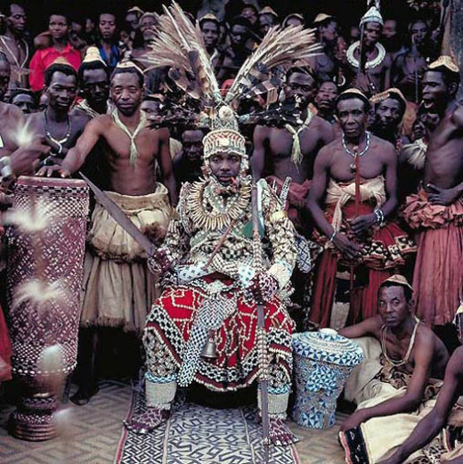 Nyimi Kok Mabiintsh III – King of Kuba (D.R. Congo)