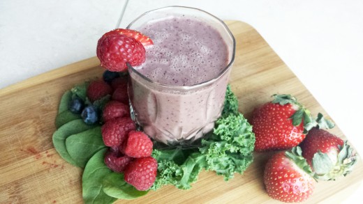 A delicious and simple green smoothie with berries