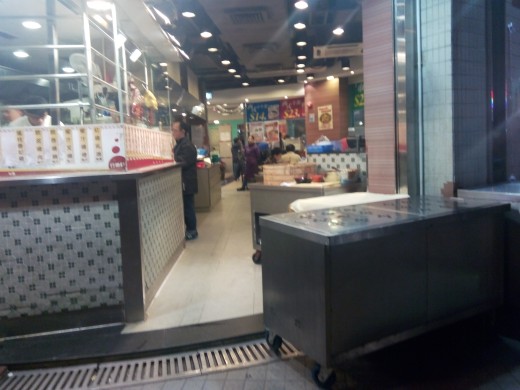 Diner in Hong Kong getting ready for the evening rush