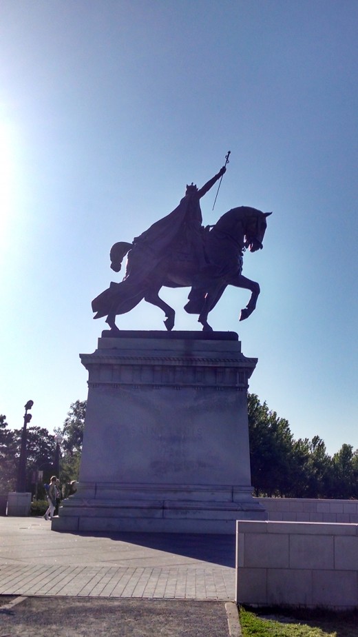 A statue of King Louis IX of France, which stands in front of the Art Museum