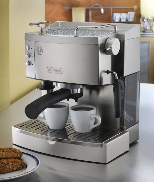 Delonghi EC702 15- Bar Pump Espresso Maker Stainless 