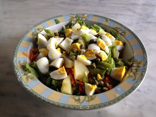 This egg salad is an allowed food item on the ketogenic food plan