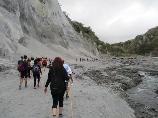 Follow the hikers and the guides!