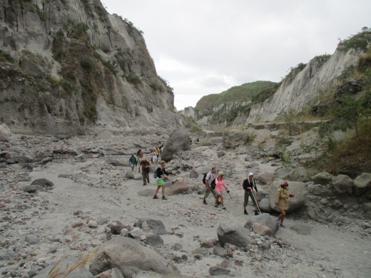 The landscape looks and feels desolate from the start. This atmosphere sets it apart from most other mountains in Luzon.