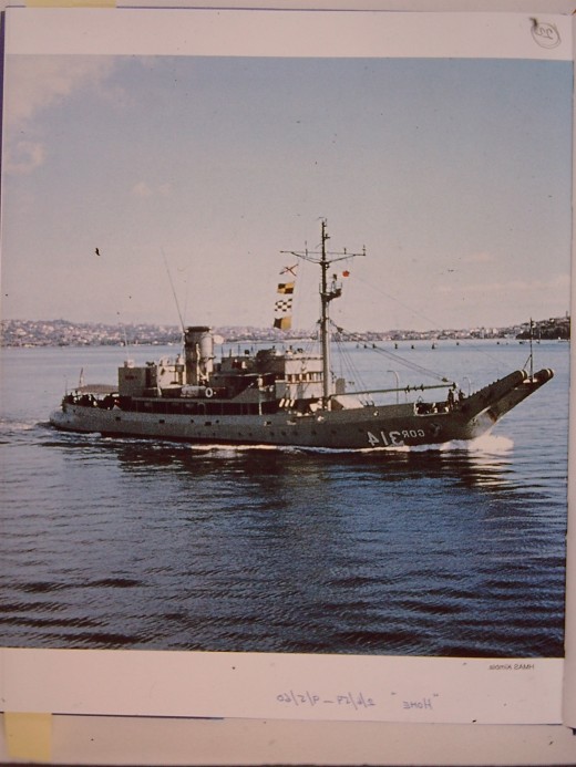 When I joined her in 1959 she had an open bridge and carried a whopping big 20 inch signalling light.  A great ship.  Loved serving on her.