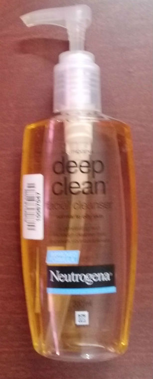 Neutrogena Deep Clean Face Wash