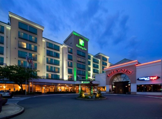 The Holiday Inn Vancouver Airport hotel besides the Fogg n Sudds.