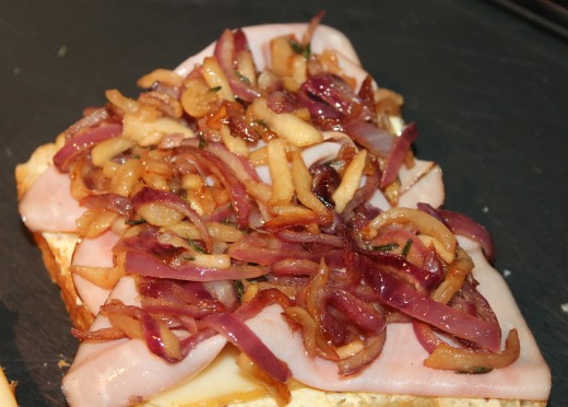 Caramelized Red Onion and Apples with thyme and sherry