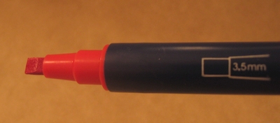 A felt tip pen, great for introducing yourself to the art of calligraphy.