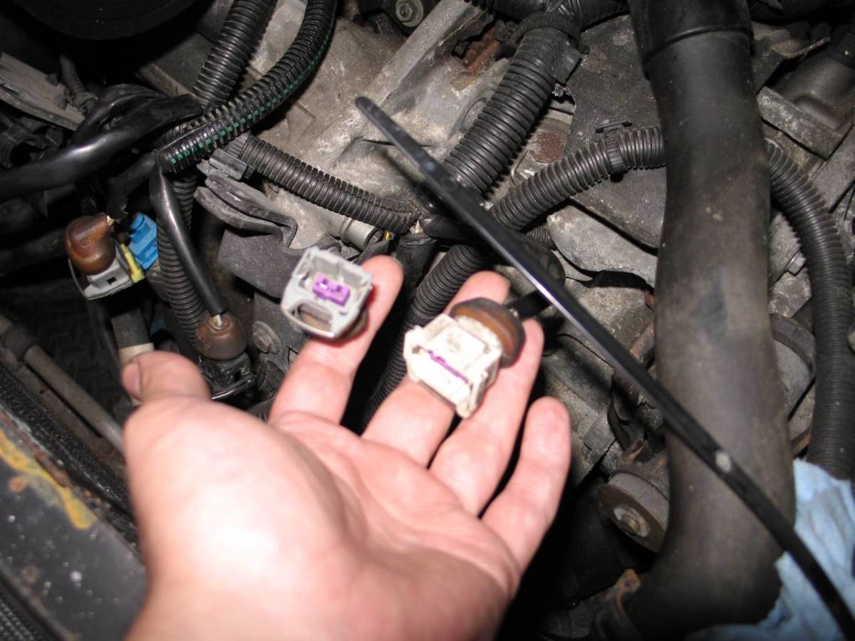 How Do You Know if a Throttle Position Sensor Is Bad ... 1988 chevy van alternator wiring 