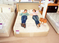 Thoroughly Testing a Mattress At the Store is Critical For a Purchase Decision