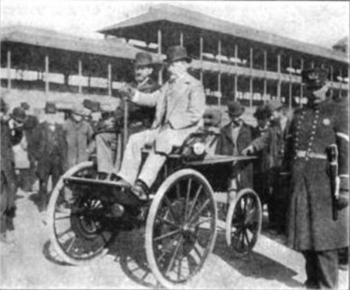 1894 Electrobat high-wheeled car.