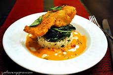 Cod & spinach yellow curry