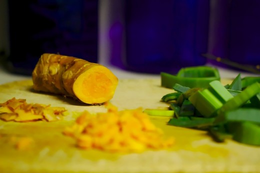 If you are ill, turmeric might be a cure. Check its benefits.