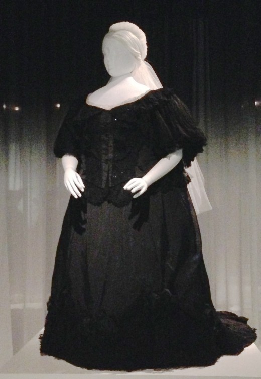 Queen Victoria's Everyday Mourning Dress from 1894-1895 
