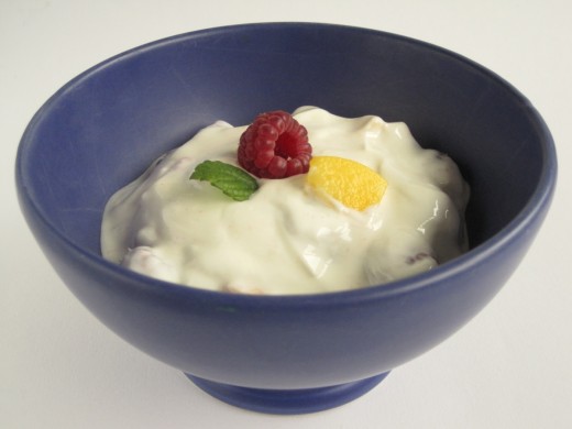 Choose for a yogurt without much preservatives and are served with fresh fruit flavors.