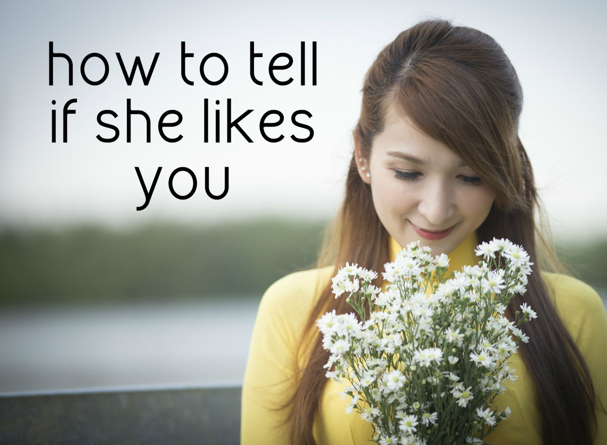 how to know if a girl likes you