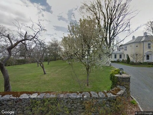 So amazing to see the property at 343 Rumstick road in Barrington RI is still basically the same after 40 years since my family lived there.. It was an amazing time for my siblings and I, a dream we'd shared of living in the country!