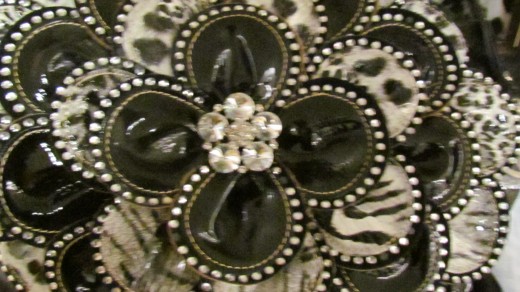 A design on one of the designer handbags that were sold at the show. 