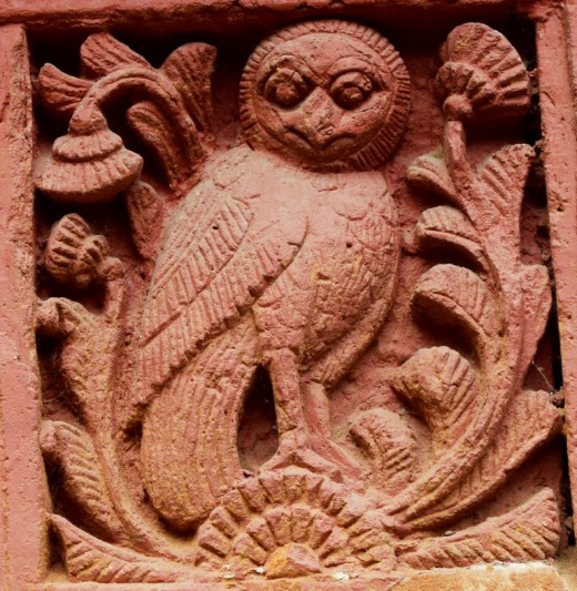 An owl : Decorations on pillar : Nandadulal Jiu temple, Gurap