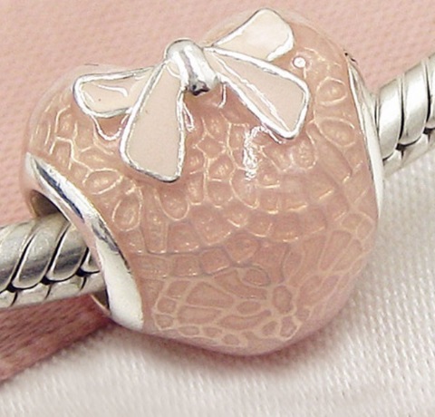 Lace Bow Heart 