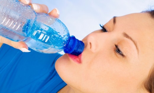 Drinking enough water helps relieve sweaty palms syndrome