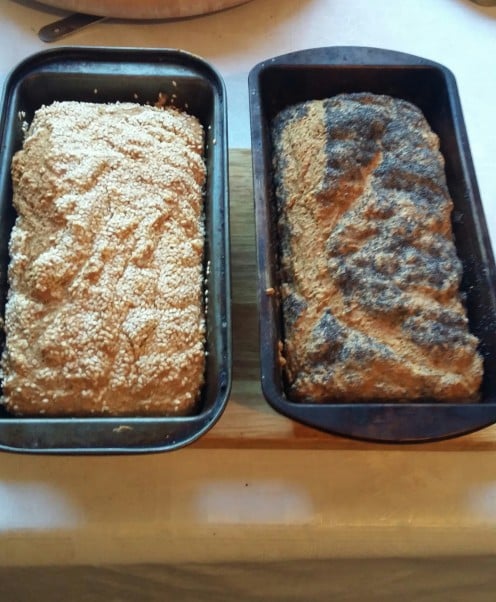 Garlic Soda bread recipe. Homemade soda bread with fresh garlic and seeds for a healthy heart and a well balanced diet.